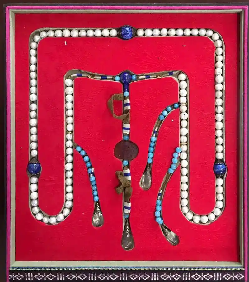 清代中期御制东珠朝珠鉴赏!