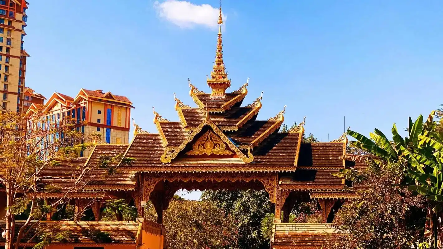 版纳大佛寺 泰傣风格建筑 拍出来的照片绝绝子 - 抖音