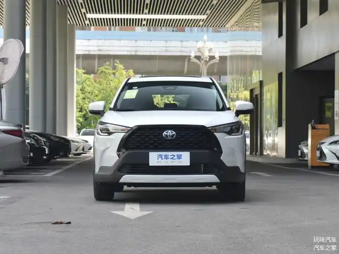 卡罗拉锐放紧凑型suv市场的经济与实用之选