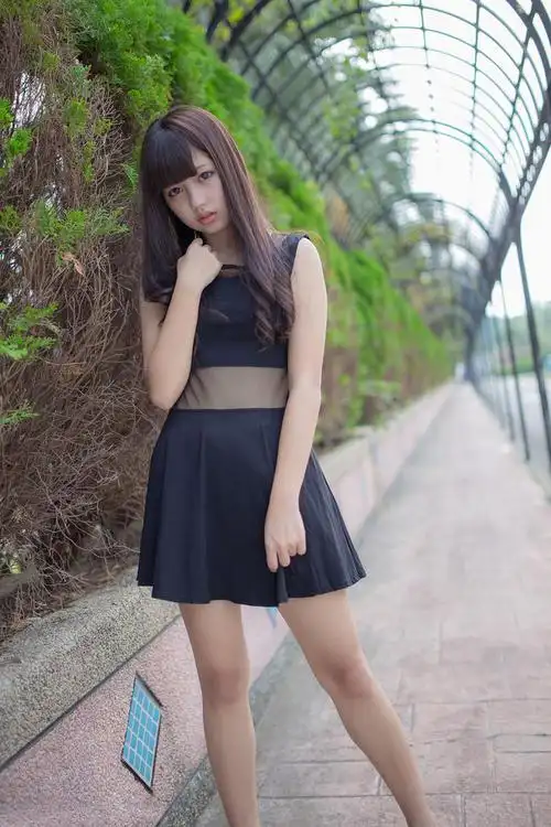 早熟女孩丰腴学妹