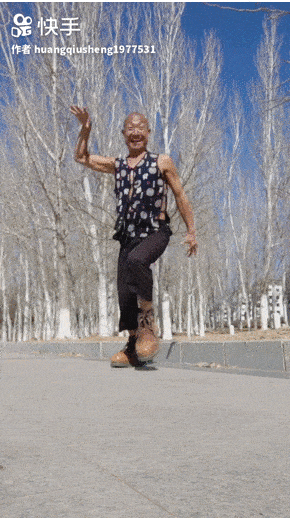 奥利给大叔"朝阳冬泳怪鸽"土味健身真的有用?看他身材你就知道了.