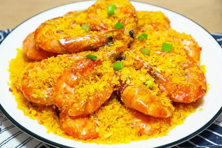 避风塘炒虾的饭店做法鲜香酥脆吃一口超满足上桌全家都喜欢