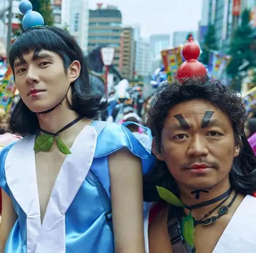 唐探小组上演接头时装秀,葫芦娃都出来了#电影唐人街探案3