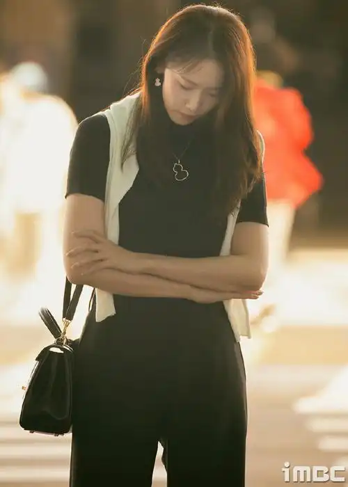 qeelin品牌代言人林允儿##林允儿0530生日快乐