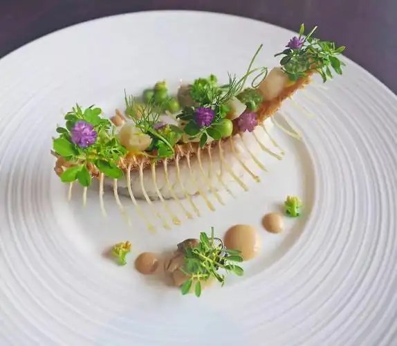 关于食材当中鱼的摆盘图片欣赏