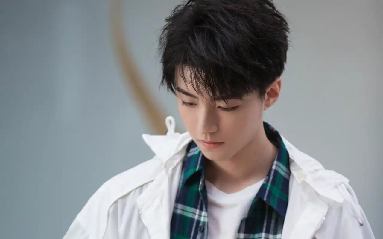 王俊凯广告花絮图片桌面壁纸高清大图预览1920x1200_大陆明星下载_美