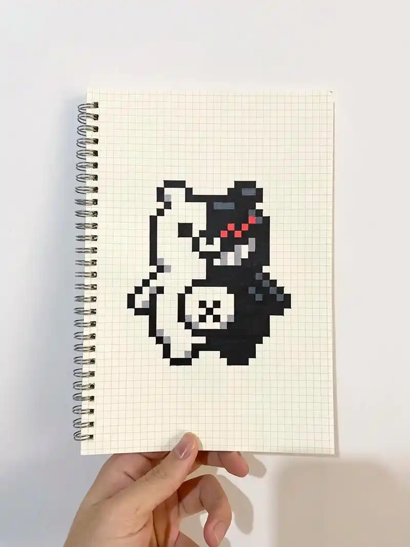 像素画:黑白熊.#像素画 #弹丸论破 - 抖音