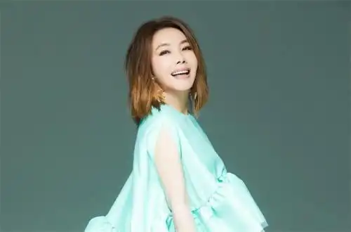 辛晓琪_歌手_作品_个人资料_简历_生日_经历_留言 - 酷乐米