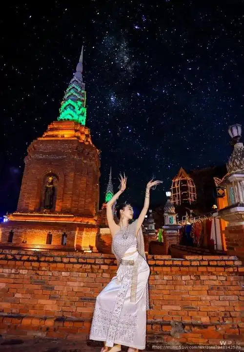 西双版纳美少女