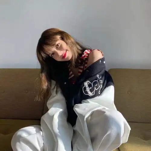 blackpinklisa头像