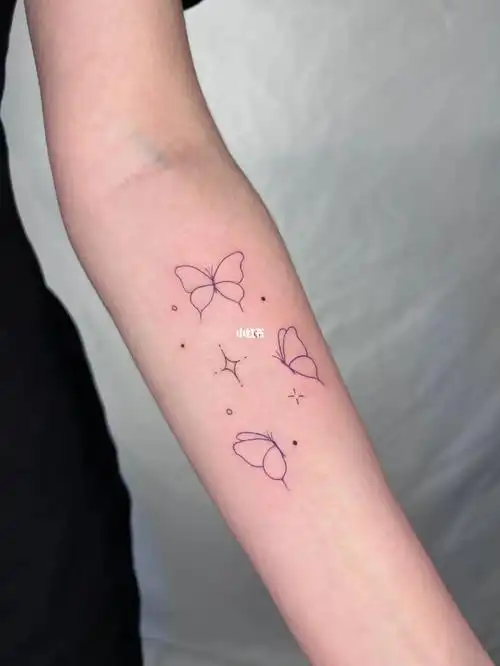 小清新蝴蝶纹身
