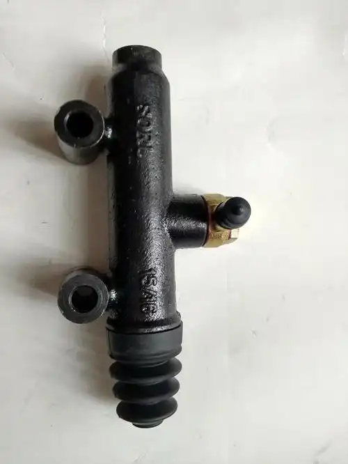 福田配件奥铃ctx2012版欧曼福田戴姆勒离合器总泵