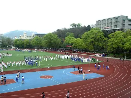 蜀光中学校园--自贡市图书馆