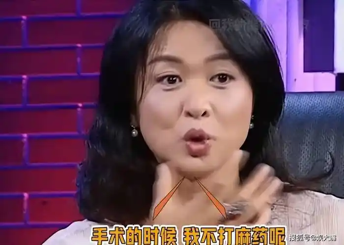 金星大方分享拍裸戏经历:一点心理障碍也没,做喉结手术不打麻药_变性