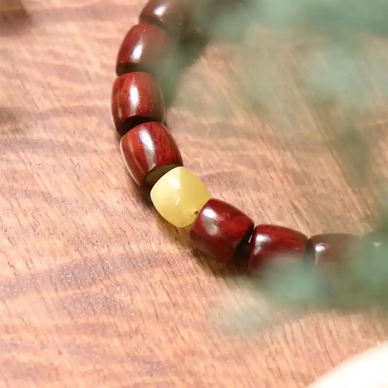 印度小叶紫檀1.0直切搭配蜜蜡手串 - 抖音