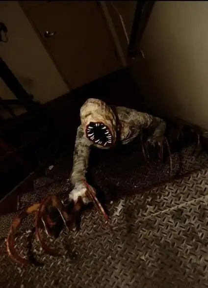 胆小勿入!寂静岭超逼真恐怖怪兽cos