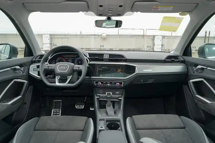 奥迪q3内饰-空间-动力-易车