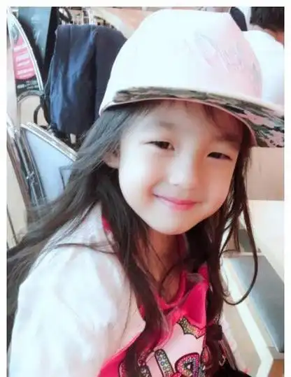 爸爸去哪儿小泡芙长大了散发少女甜味颜值再进化让人秒融化