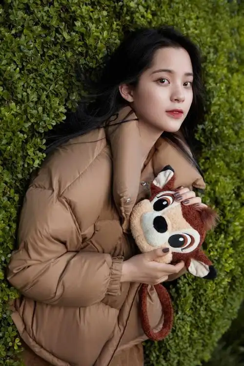 欧阳娜娜小鹿斑比私服设计