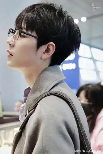 肖战|有趣的灵魂之二:戴眼镜的男人