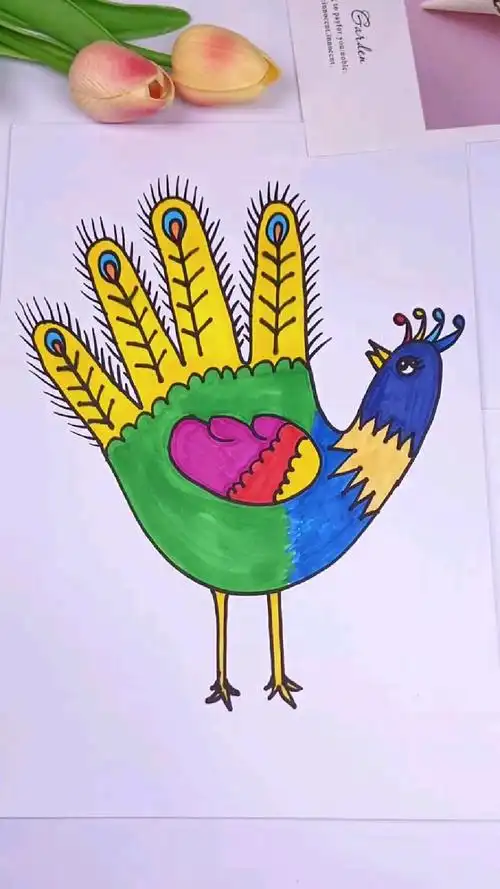假期在家陪孩子用手掌画孔雀,跟我学起来吧!