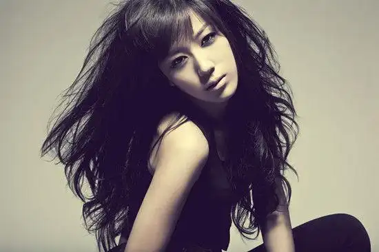 能量女孩程晨自创i现场 展现舞台独特魅力