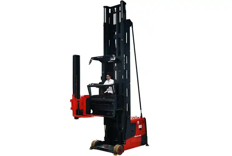 7m;车身无需转向,通过货叉180°旋转和左右侧移来实现巷道两侧的货物