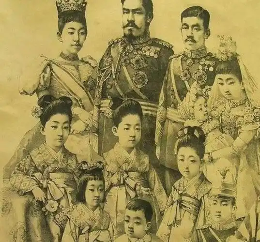 日本天皇一没实权二不干政每天都在干什么