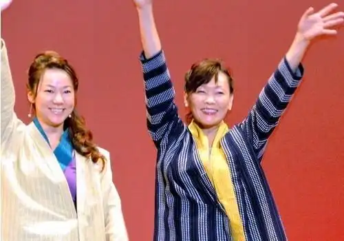 日本首相安倍晋三的夫人安倍昭惠参加走秀(网页截图)
