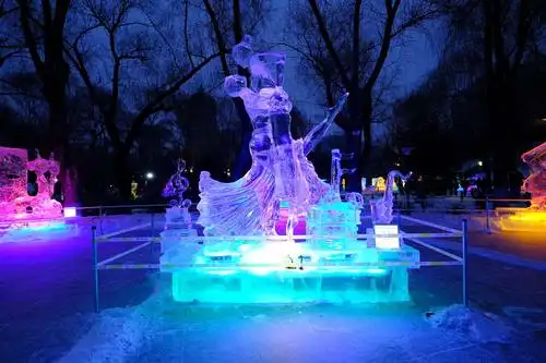 哈尔滨兆麟公园冰雕展