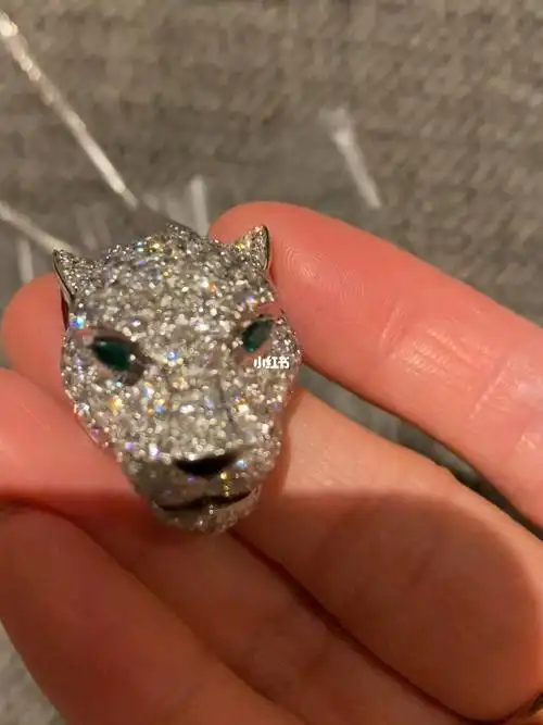 卡地亚豹子项链77满天星白金手镯