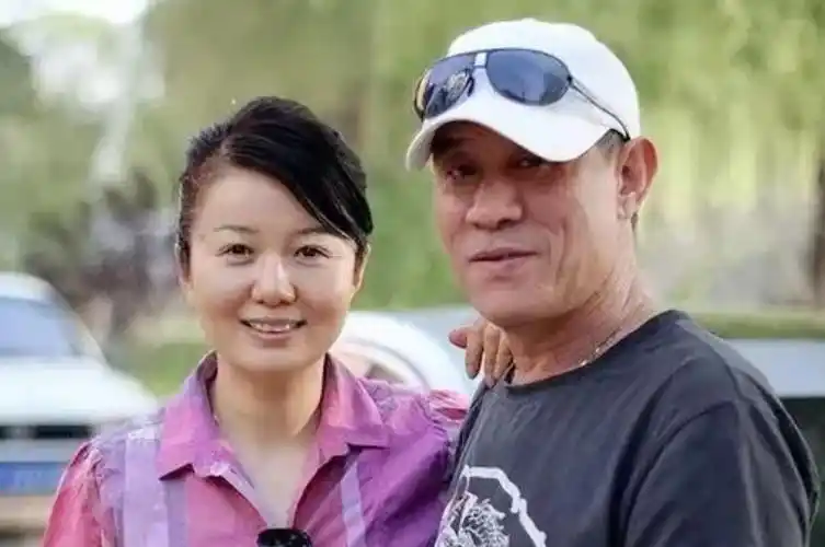 回顾赵君前妻郑卫莉成杜淳继母61岁还单身儿子也不在身边