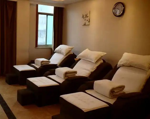 开家足疗店投资大概多少钱50㎡店成本预算15万