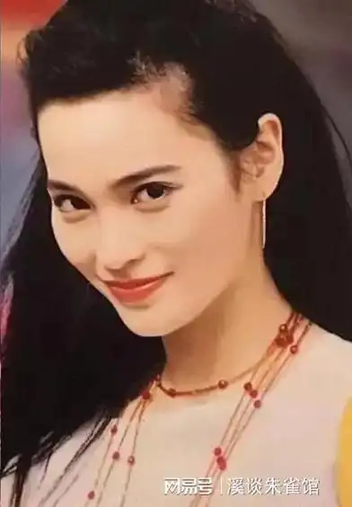 樊亦敏抛弃吴京嫁富豪如今吴京身价300亿她却成卖鱼大婶