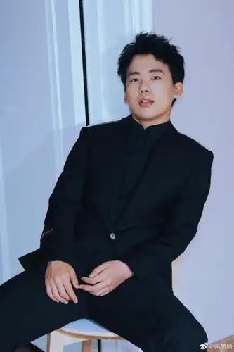 行业人物 > 正文凭借郭麒麟超高的影响力,这件事也迅速登上热搜,能