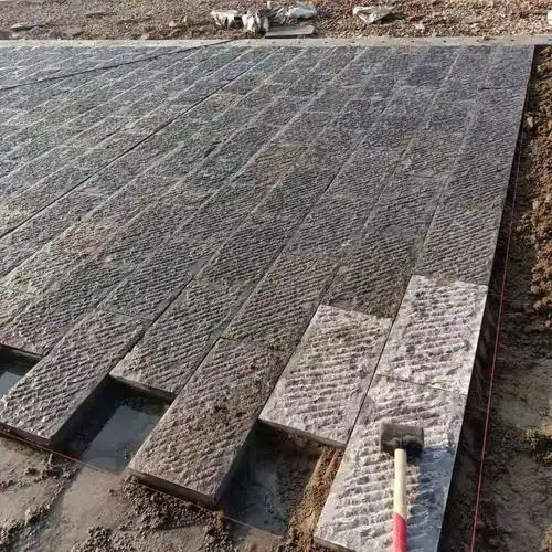 山东青石剁斧匝道面拉槽园林仿古青石板踏步地铺自然錾道面细凿