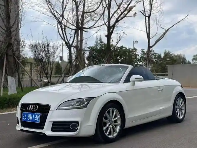 奥迪tt四驱软顶敞篷版才开了11万公里车况精品现在1298万开走