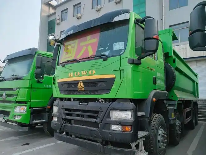 8米豪沃前四后八国六自卸车渣土车泥头车18953179828