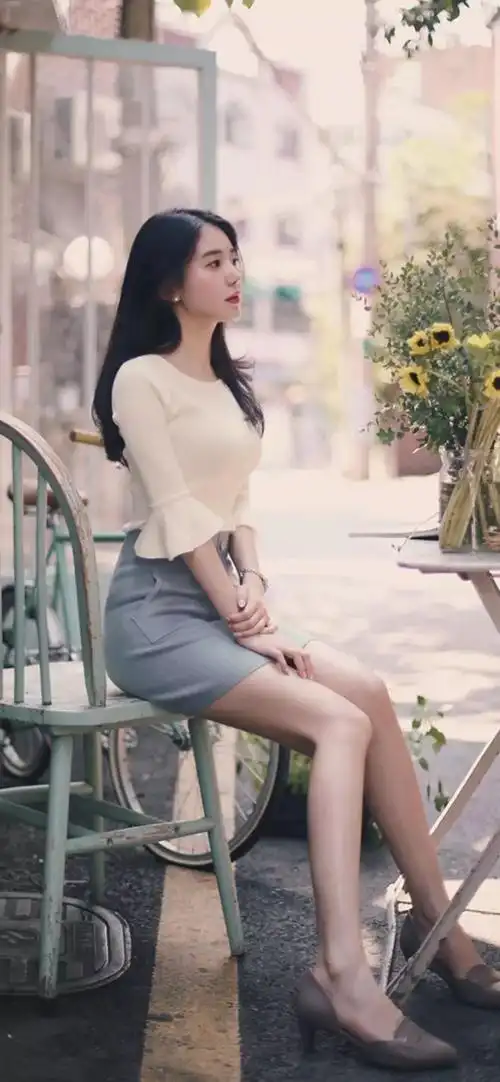 全面屏美女微信聊天壁纸_背景