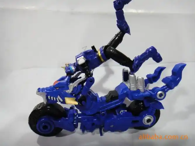 奥迪双钻(超兽武装),龙战闪驰.