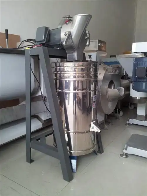 供应榨姜汁机打姜汁机姜汁姜渣机价格台湾蔬果渣汁分离图片