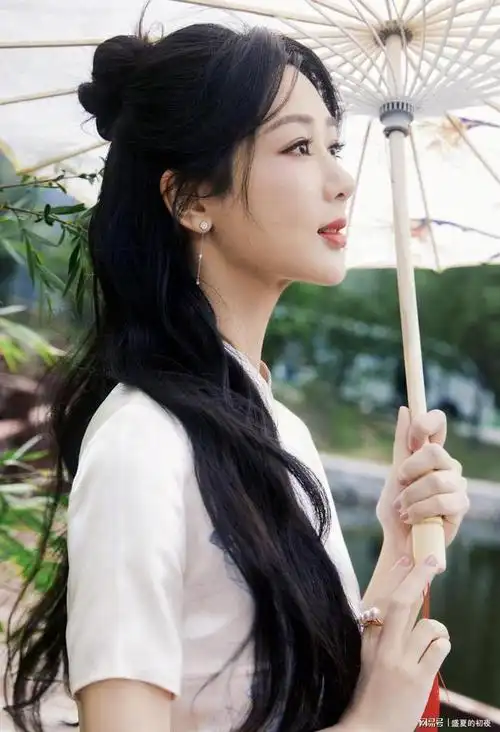 开机,杨紫,许凯领衔主演,期待新时代女性态度的呈现|亦舒|模特|现代