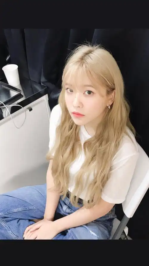 你们有没有觉得红贝贝的yeri在模仿jennie