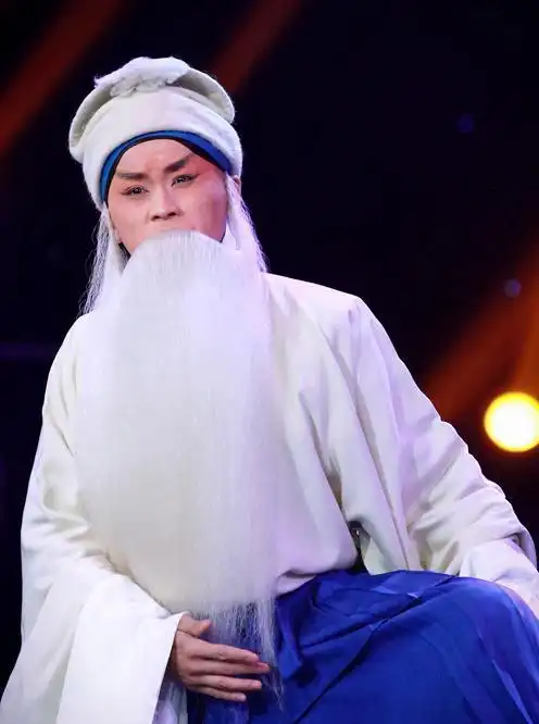 北京京剧院言派老生演员王宁一位帅气的90后