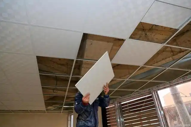 铝扣板是什么-铝扣板怎么安装-工程铝扣板600x600的安装方法