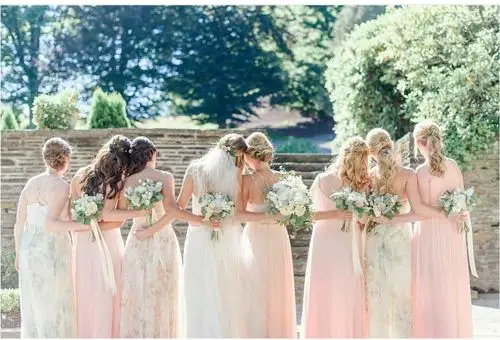 伴娘团臭美指南有了这40个拍照创意晨袍可以扔掉了