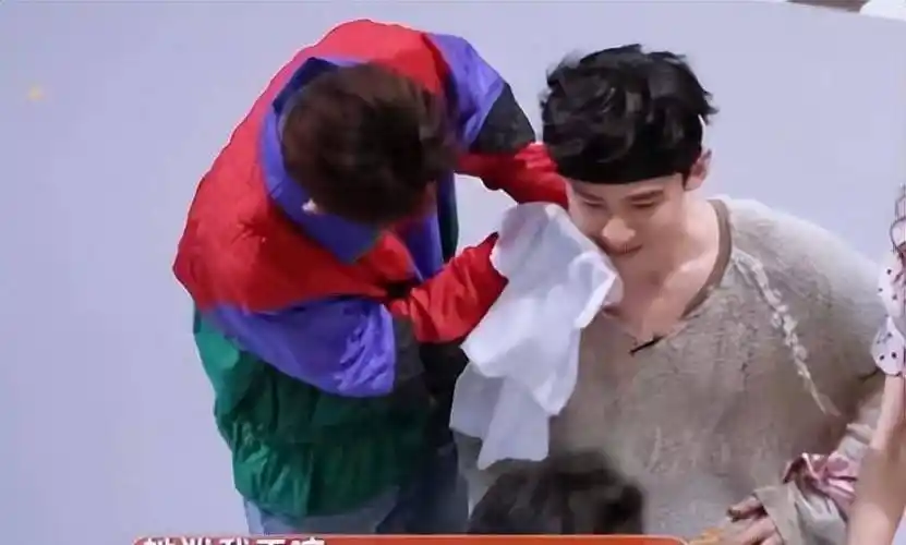 《星期六》白敬亭太"心机",金晨真讨喜,李雪琴一句话高能_何炅_游戏