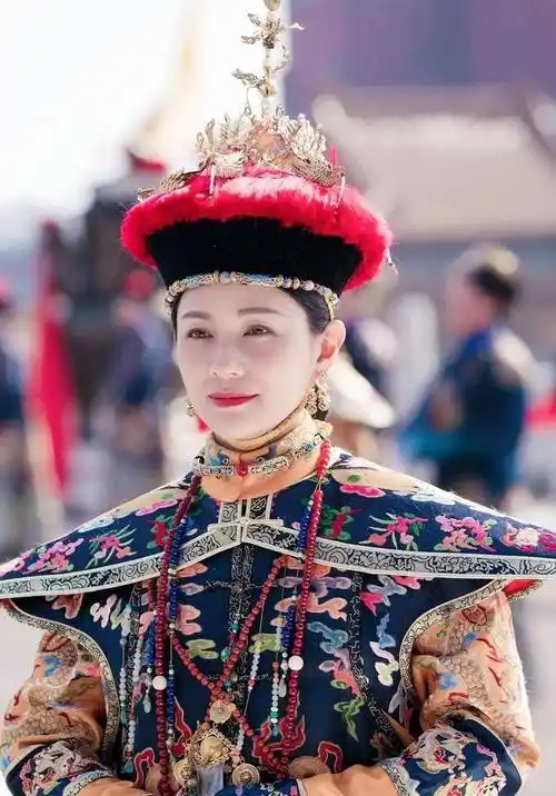 1-《如懿传》中的纯贵妃和娴贵妃纯贵妃就是苏绿筠,她得到了富察皇后