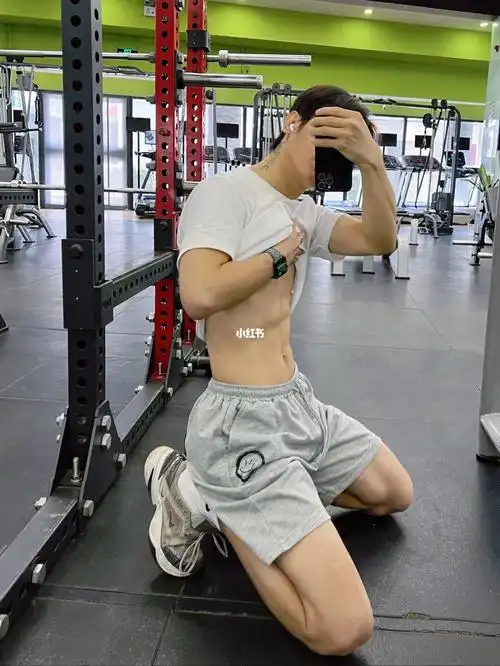 腹肌腹肌_腹肌_健身_合生汇攻略_腹肌男友_健身减肥_健身塑型_健身