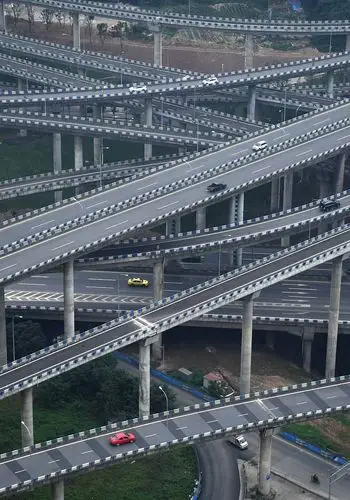 "8d"重庆 "魔幻"立交